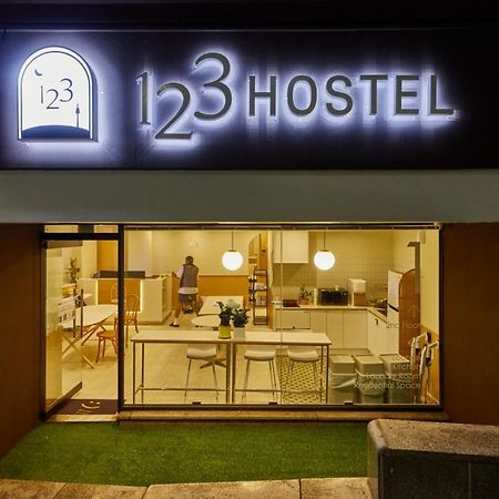 123 Hostel Сеул Экстерьер фото